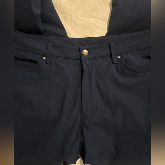 Lululemon navy ABC Classic-Fit 5 Pocket Pant size 36! - Picture 5 of 8